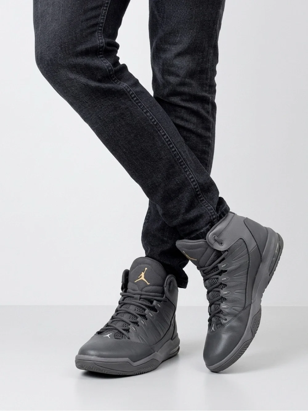 Nike Air Jordan Men's Black High-Top Basketball Shoes size 12